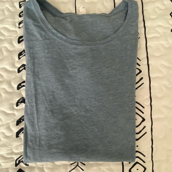 Lululemon shirt - Picture 2 of 6